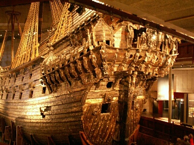 Стокгольм. Музей затонувшего корабля Васса. Сам корабль, построенный и затонувший в 17 веке